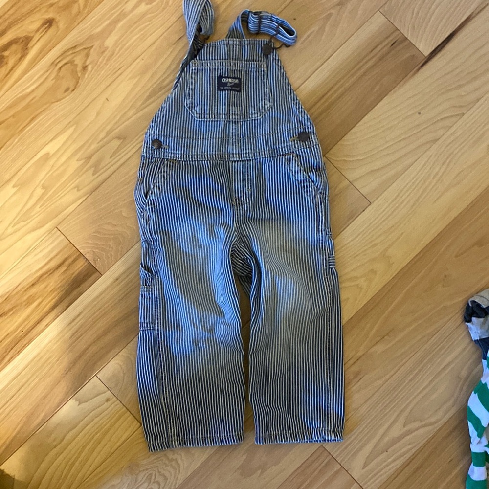 24M Oshkosh overalls